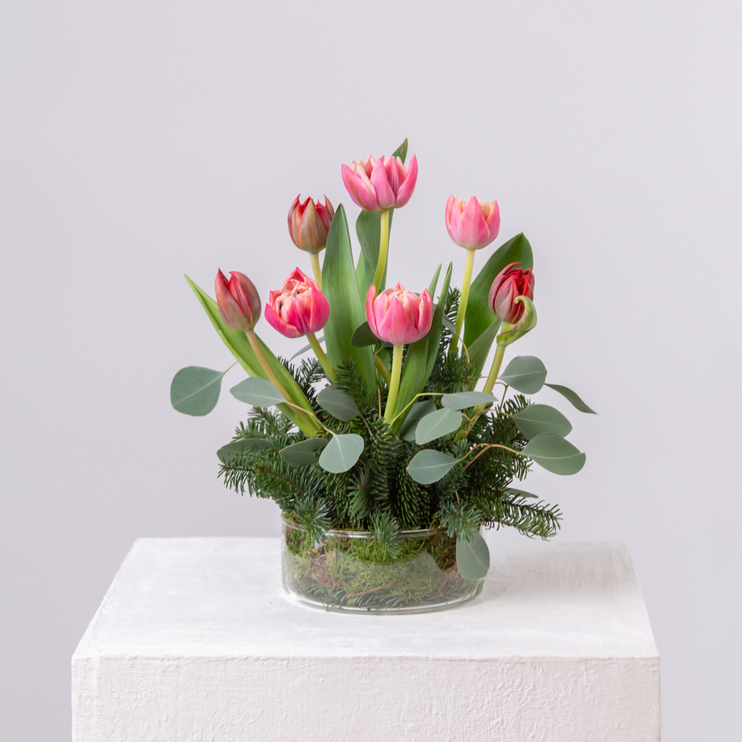 заказать букет Композиция с тюльпанами