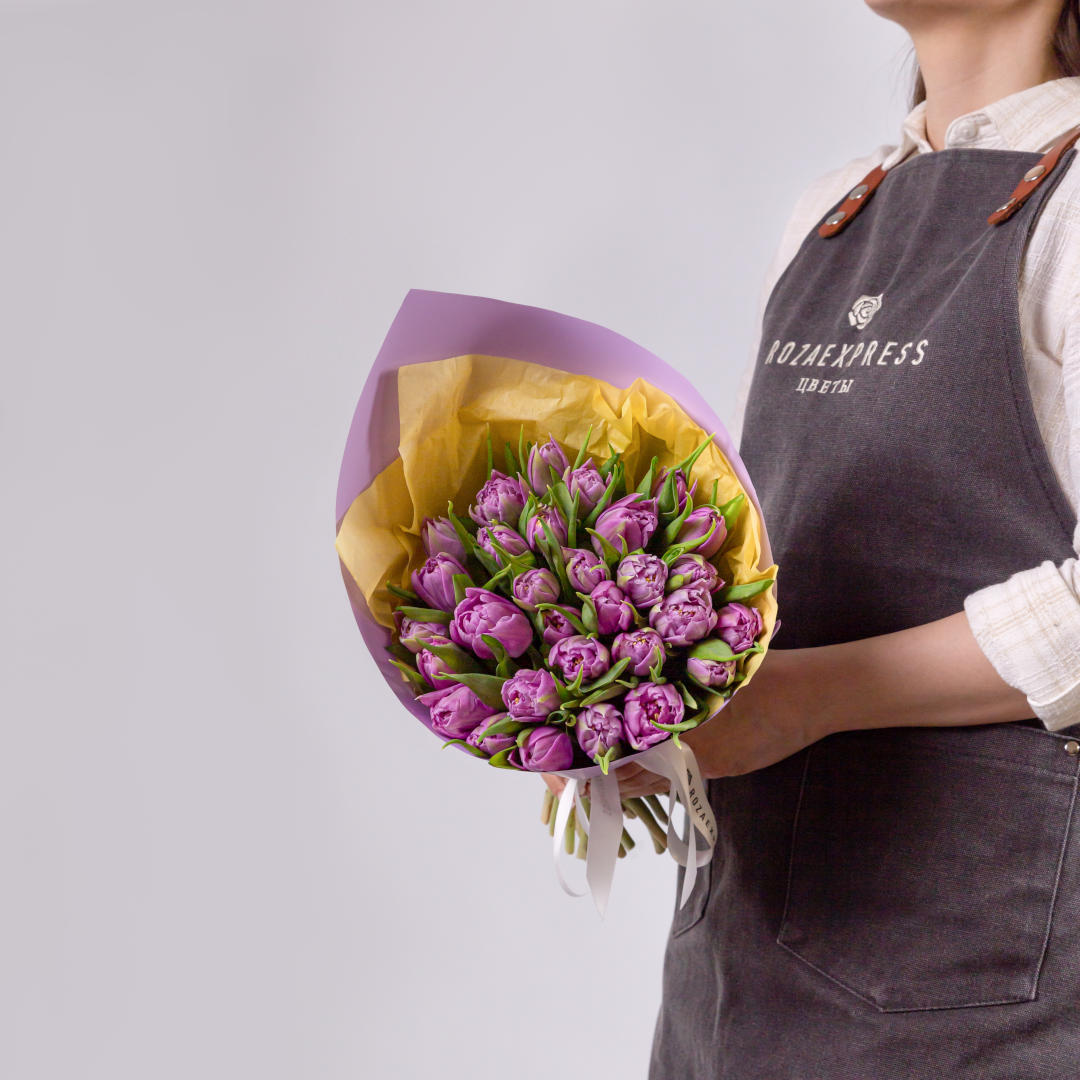 заказать букет 31 сиреневый тюльпан