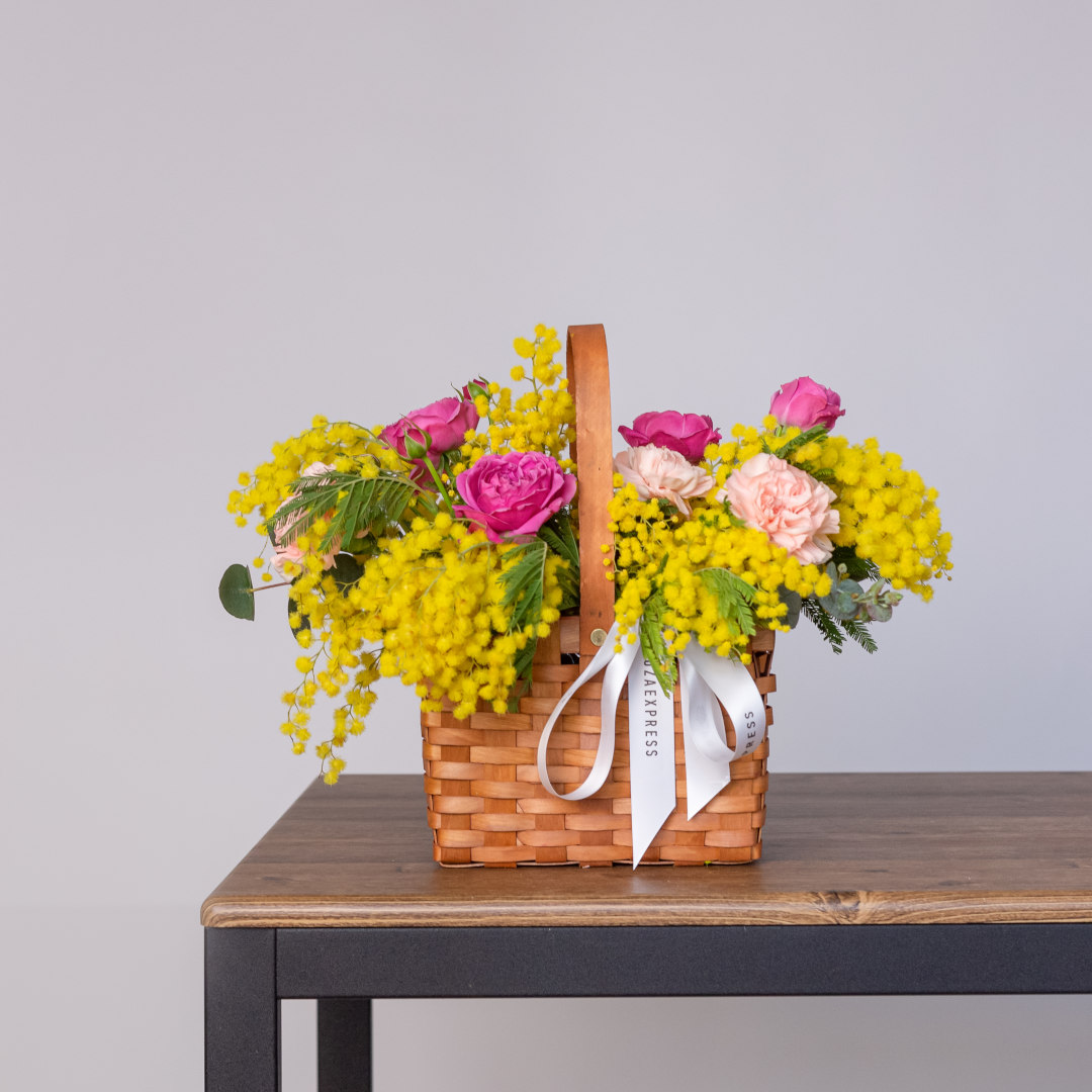 заказать букет Весенняя композиция 35