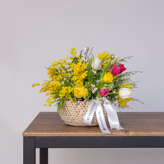 заказать букет Весенняя композиция 37